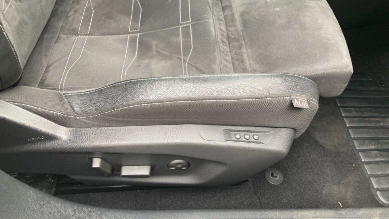 Vauxhall Astra 1.2 Turbo 130 Ultimate 5dr Petrol Hatchback